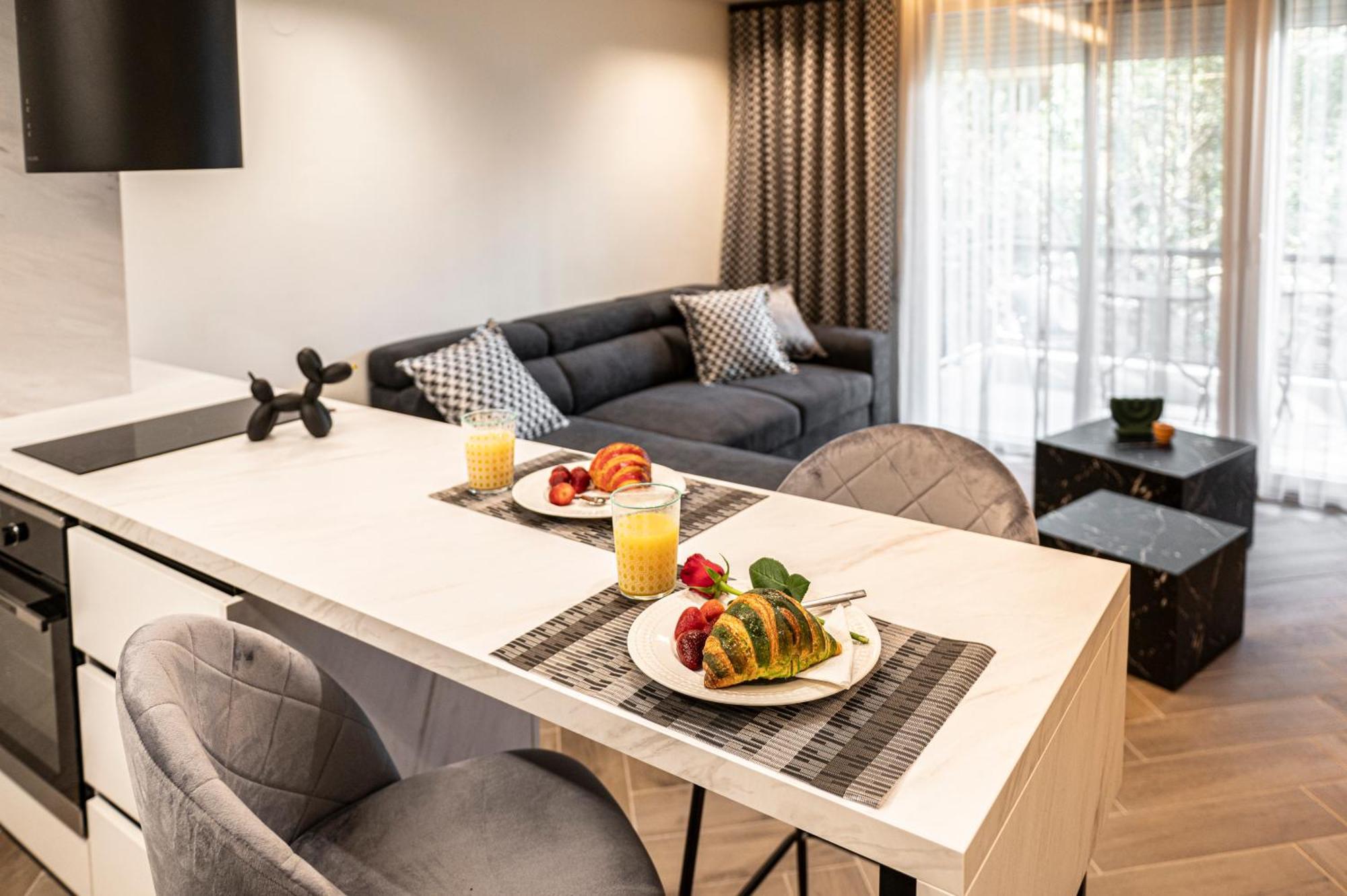 Almasi Luxury Suites Marquise アレクサンドルポリス エクステリア 写真
